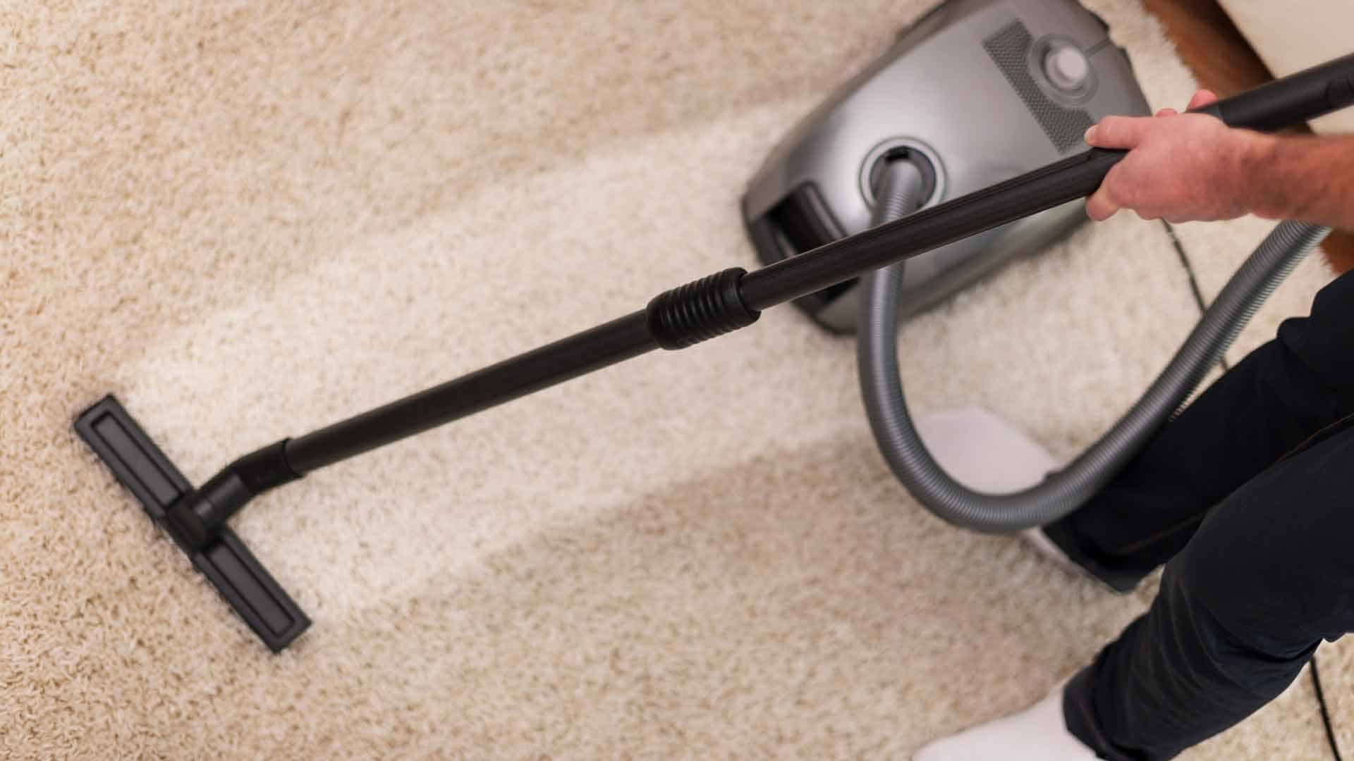 close up of carpet cleaning technician in tulsa oklahoma